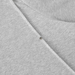 Camiseta holgada de manga corta con cuello redondo de mezcla de algodón transpirable de color liso para hombre, diseño americano urbano con remaches - Product Image 4