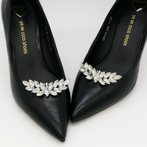 Eleganti fermagli per scarpe a forma di ala d'angelo con strass, decorazioni rimovibili per tacchi alti, accessori per scarpe da sposa da donna - Product Image 4