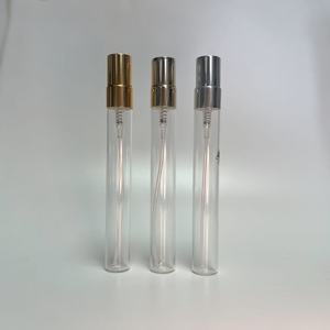 Botella de muestra de aceite de perfume de vidrio de lujo de 10ml personalizada forma plana con rociador de bomba y <span class=keywords><strong>espacio</strong></span> <span class=keywords><strong>vacío</strong></span> - Product Image 2