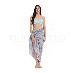 ผ้าซิ่นพิมพ์ลายมือแบบแฮนด์บล็อก สีฟ้าแซฟไฟร์และสีแชมเบรย์ สำหรับผู้หญิง ผ้าคลุมบิกินี่น้ำหนักเบา เหมาะสำหรับใส่ในช่วงฤดูร้อนและรีสอร์ท - Product Image 3