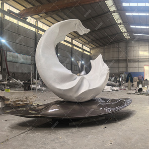 Sculpture de lune abstraite en acier inoxydable, à poser au sol en extérieur, faite à la main, de forme irrégulière, pièce d'art décorative - Product Image 4