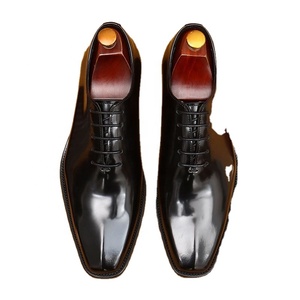 Chaussures habillées en cuir verni de style britannique pour hommes, style formel et professionnel, doublure en cuir de vachette véritable, Oxford monobloc - Product Image 1