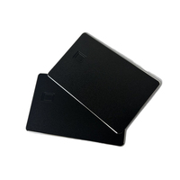 Carte de crédit en métal Visa ATM personnalisée gravée au laser, plaquée or 24 carats, avec fente pour puce et bande magnétique gravée