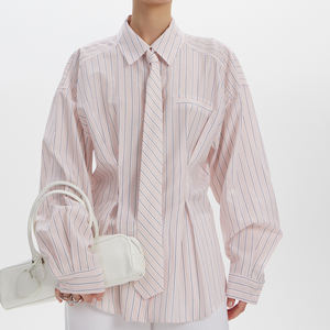<span class=keywords><strong>Camicia</strong></span> a Righe Rosa in Poliestere <span class=keywords><strong>con</strong></span> Bottoni a Clessidra, Maniche Lunghe, Abbigliamento da Ufficio Primaverile per Donne, Camicie Personalizzate <span class=keywords><strong>con</strong></span> <span class=keywords><strong>Cravatta</strong></span> - Product Image 2