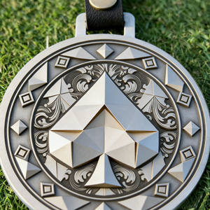 Fabricants en gros <span class=keywords><strong>de</strong></span> porte-étiquettes <span class=keywords><strong>de</strong></span> sac en cuir noir <span class=keywords><strong>de</strong></span> bonne qualité avec impression UV surélevée, métal, golf - Product Image 2