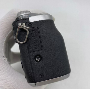 Appareil photo numérique compact EOS M6, boîtier argent/noir, sans rayures, d'occasion - Product Image 4
