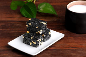 חואנגלאאו חטיף שומשום שחור פריך, חטיף שומשום שחור ובוטנים, חטיף אגוזים מזין, חטיף לזמן התה, 90 גרם - Product Image 6