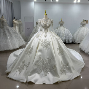 ชุดแต่งงานทรงบอลกาวน์ทันสมัย XS118 ผ้าซาตินประดับคริสตัลและลูกปัด แขนยาว สำหรับผู้หญิง - Product Image 1