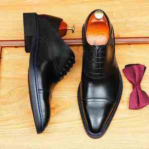 Zapatos de Cuero de Negocios para Hombre, de Alta Calidad, Estilo Clásico, con Suelas Gruesas y Cuero Genuino, los Más Vendidos - Product Image 1