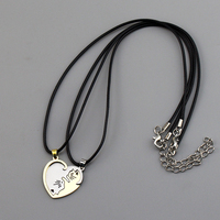 Collier Couple Étreinte de Chats Noir et Blanc Yin Yang en Acier Inoxydable, Pendentif Animal Tendance pour la Saint-Valentin