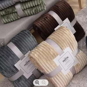 Beli dari pabrik dapat menyesuaikan grosir warna solid menebal selimut sofa tidur siang lembut flanel - Product Image 4