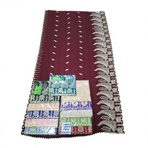 Chal de Chifón al por Mayor, Color Granate con Bordado de Hojas de Helecho Doradas, Borde Festoneado, Ligero y Transpirable, para Mujer, OEM, ODM, Personalizado - Product Image 2