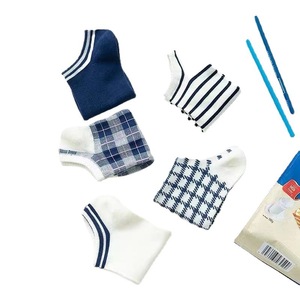 Women's Ankle Socks Houndstooth <b>Pattern</b> Breathable Sweat-Absorbing Summer Casual Socks For Women - Product Image 4