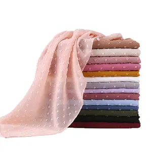 Écharpe en mousseline de soie à bulles Châle perlé Hijab Écharpe musulmane 22 couleurs Couleur unie Voile en mousseline de soie perlée avec décoration de boules de poils