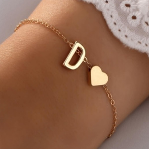 Pulseras de Moda con Dijes para Mujer, Chapadas en Oro, de Aleación, con Letra Inicial de Corazón, Regalo, Estilo Lindo - Product Image 1