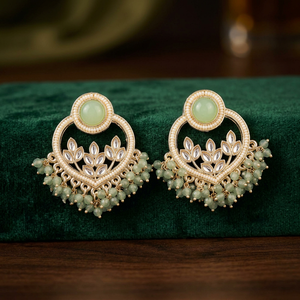 Pendientes de Perlas Chapados en Oro, Color Menta, Perlas Moonlit, Pendientes de Perlas con Cuentas, Pendientes de Perlas Colgantes, Joyería de Moda - Product Image 1