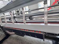 Mesin Cetak Karton Bergelombang Otomatis Penuh Baru dengan Slotter, Die Cutter, Servo Lead Edge Feeding 3 Warna untuk Mesin Pencetak Berkualitas Tinggi