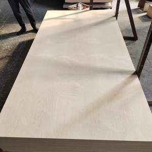 Colle européenne CE WBP Contreplaqué de bouleau imperméable Baltic <span class=keywords><strong>BB</strong></span>/<span class=keywords><strong>BB</strong></span> <span class=keywords><strong>BB</strong></span>/CC Grade 18mm pour usage structurel Revêtement de sol pour meubles et camions - Product Image 3