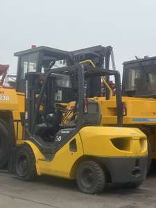 Chariot élévateur japonais d'occasion pour FD30, moteur diesel 3 tonnes, longueur fourche 1220 mm, largeur fourche 125 mm, déplacement latéral en trois étapes - Product Image 3