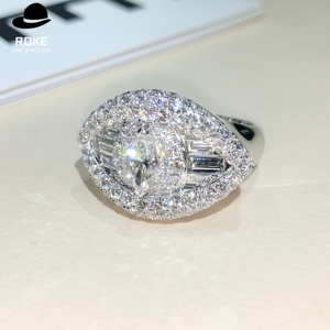 Anillo de Diamantes de Lujo en Oro Blanco de 14K con Diamante de Corte Marquesa Cultivado en Laboratorio IGI Combinado con Diamantes Redondos, Joyería Elegante para Regalo de Fiesta - Product Image 4