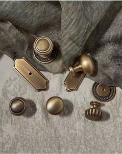 Hot Sale Medieval Style Solid Antique Brass <strong>Cabinet</strong> <strong>Knobs</strong> Bronze Furniture <strong>Knob</strong> French Cupboard Shoecase Pulls - Product Image 6