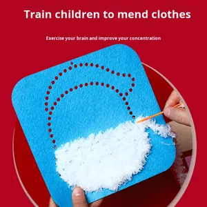 Décorations <span class=keywords><strong>de</strong></span> Noël faites à la main pour enfants Fun Non-Woven Fabric Sewing Threading Painting DIY Materials for Kindergarten - Product Image 3