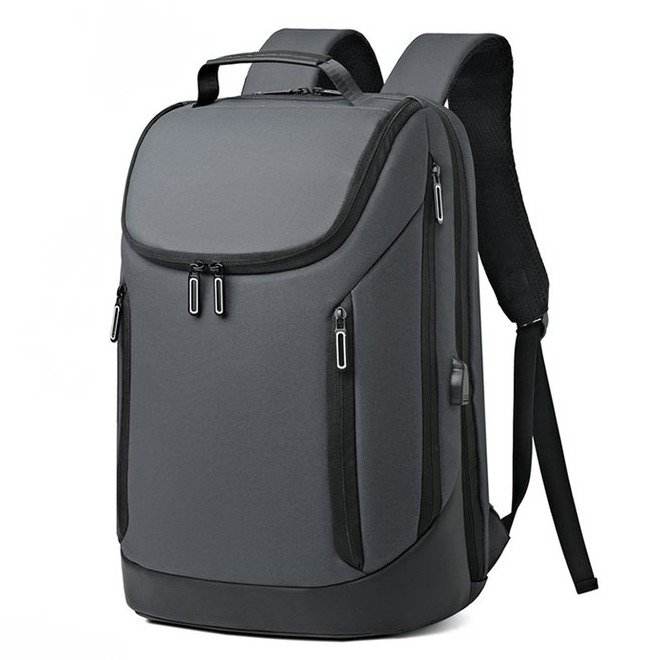 สีเทาเข้ม