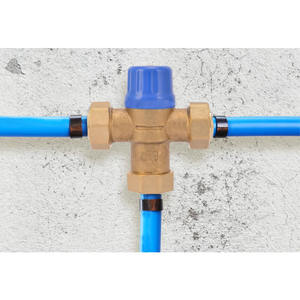 Robinet mélangeur thermostatique à sertir de 3/4 pouce avec raccords à barbillon et vannes de refoulement intégrées, raccord de plomberie en laiton sans plomb - Product Image 5