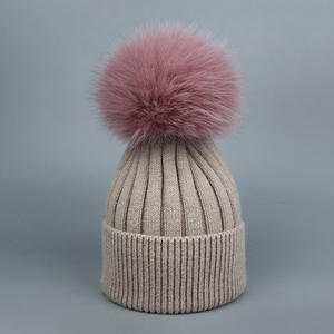 Automne et hiver extérieur chaud grand renard boule de fourrure tricot chapeau femmes enfants chapeau chapeau d'hiver - Product Image 6