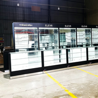 Vitrine en verre trempé personnalisée avec éclairage LED et finition émaillée pour magasins de proximité, tabac et alcool