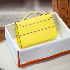 Suministro directo de fábrica de bolsos multicolores de alta calidad, bolsos de diseñador casuales y de moda con logotipos personalizables - Product Image 1