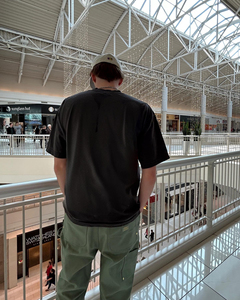 T-shirt unisexe surdimensionné en satin anti-plis, impression DTG, style hip-hop streetwear, motif étoile rétro, directement de l'usine - Product Image 6