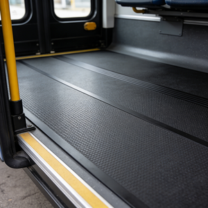 Revêtement de sol en caoutchouc pour bus sur mesure, imperméable, écologique, absorbant les chocs et réduisant le bruit - Product Image 6