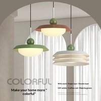 Lustre LED réglable en hauteur en fer forgé crème, design créatif en acrylique vert et blanc, lampe de table à manger, idéal pour maison d'hôtes et bar, style simple