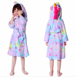 Accappatoio <span class=keywords><strong>con</strong></span> <span class=keywords><strong>Cappuccio</strong></span> in Peluche Animale Arcobaleno per Bambini <span class=keywords><strong>Pigiama</strong></span> Vestaglia - Product Image 5