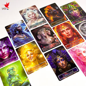 Venta al por mayor de alta calidad Sacred Feminine Awakening Crystal Oracle Deck Cards Papel de Protección Ambiental Naipes personalizados - Product Image 2