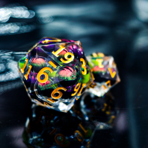 LM Prix d'usine 55MM RPG Yeux de <span class=keywords><strong>dragon</strong></span> multiples D20 dés dnd en résine pour DND <span class=keywords><strong>5E</strong></span> - Product Image 2