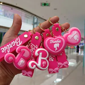 2024 Großhandel 3D Cartoon Silikon Schlüssel ring Kawaii Figur Liebe Zubehör Mädchen Tasche Anhänger Party Pink Barbie Schlüssel bund