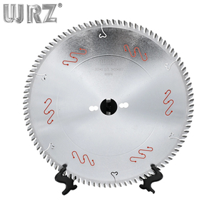 Hoja de Sierra de 300 mm y 96 Dientes con Acabado de Nitruro Soldada con Láser de Grado Industrial para Cortar Madera (Accesorios de Cine y Compuestos de Madera Envejecida) - Product Image 1