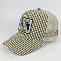 Casquette Trucker Personnalisée à Motif Vache Gingham, Broderie Bovin Style Western, Casquette Snapback en Maille, Fabrication OEM