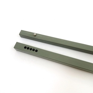Barres de <span class=keywords><strong>support</strong></span> de carte personnalisées, <span class=keywords><strong>support</strong></span> de <span class=keywords><strong>poteau</strong></span> de pinces de bannière publicitaire rotatif durable - Product Image 3