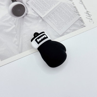 Mini porte-clés mousqueton en forme de gant de boxe de dessin animé, pendentif en caoutchouc, accessoires étanches et légers, forme 3D pour la boxe et les arts martiaux