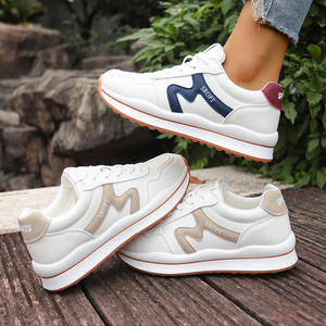 Scarpe da passeggio bianche da <span class=keywords><strong>donna</strong></span> taglie forti, nuove <span class=keywords><strong>sneakers</strong></span> autunnali traspiranti con lacci, scarpe casual che fanno sembrare i piedi più piccoli - Product Image 2