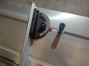 Sega Circolare Industriale a Tavola Scorrevole Stile Altendorf, Elettrica con Sollevamento e Inclinazione, Monofase/Trifase - Sistema di Taglio per Armadi/Pannelli da 6,6KW - Product Image 5