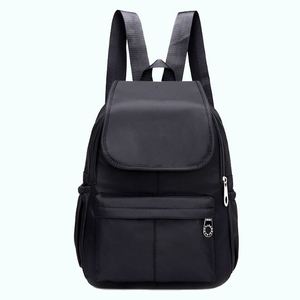 Magnifique sac à dos de voyage en nylon imperméable pour femmes, idéal pour les cadeaux - Product Image 4