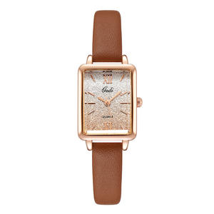 Montre pour femme avec cadran carré à dégradé créatif, mode de niche, bracelet en cuir, montre à quartz pour étudiants - Product Image 4