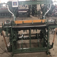 GA615A4(4x4) Métier à tisser électronique à navette multi-boîtes Dobby et pneumatique