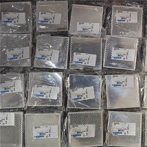 Interruttore di Sicurezza Magnetico Codificato Telemecanique XCSDMR7912 Originale Nuovo, 2 NC Sincronizzati, 2m, Plastica, Automazione Tedesca - Product Image 4