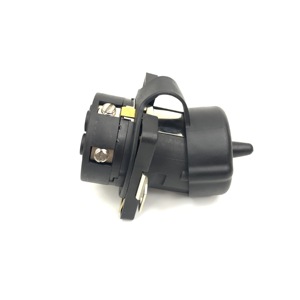 درجة صناعية 50 أمبير أمبير Volt قفل NEMA our Receptacle ABS مقاوم للماء our US غطاء نايلون IP66 مصنف - Product Image 3