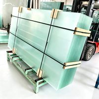 Verre solaire texturé à faible teneur en fer, revêtement antireflet double face, verre PV trempé à haute transmission, tailles personnalisées disponibles